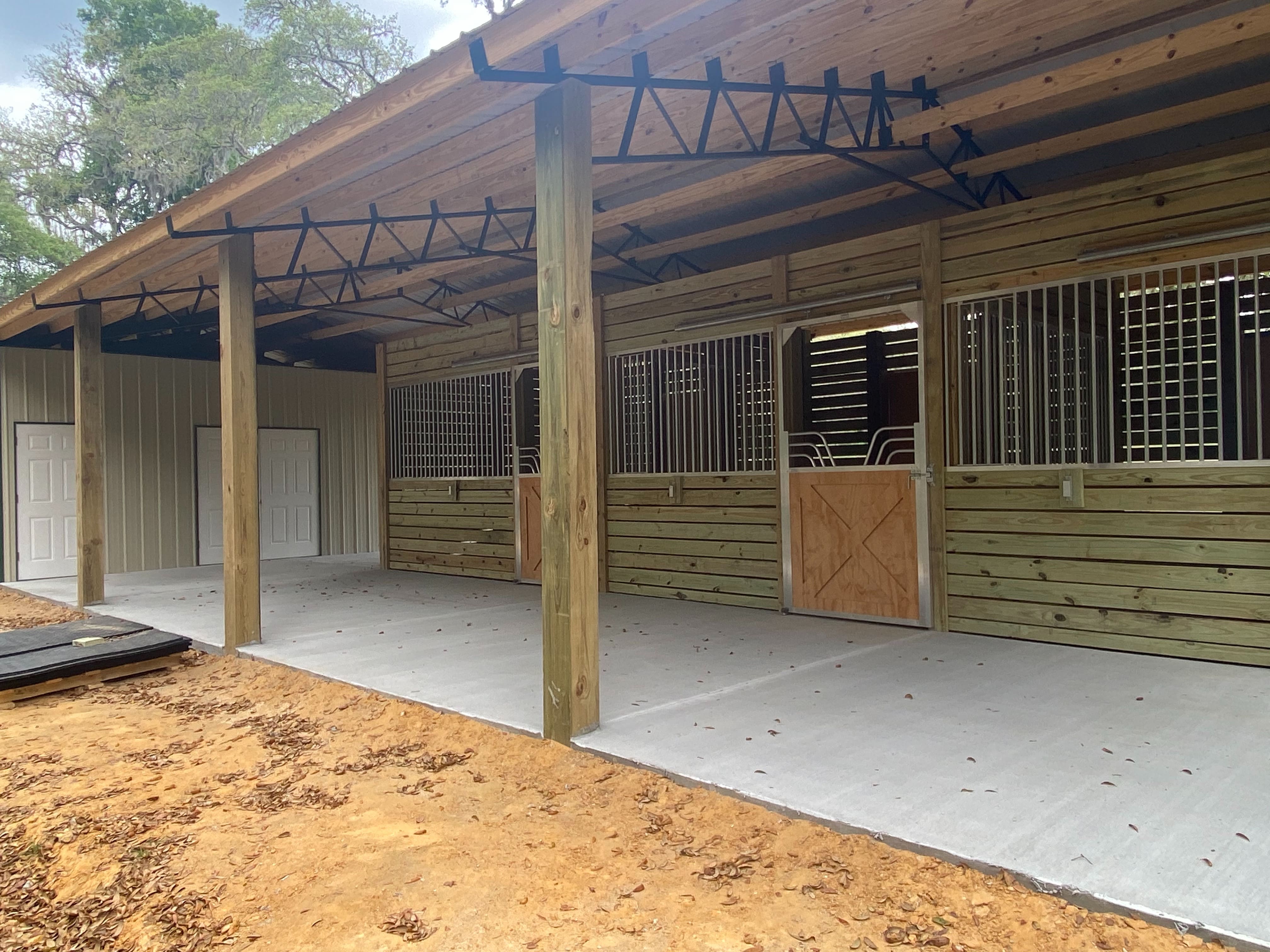 Ocala, Belleview and Dunnellon Enclosed Garages 2